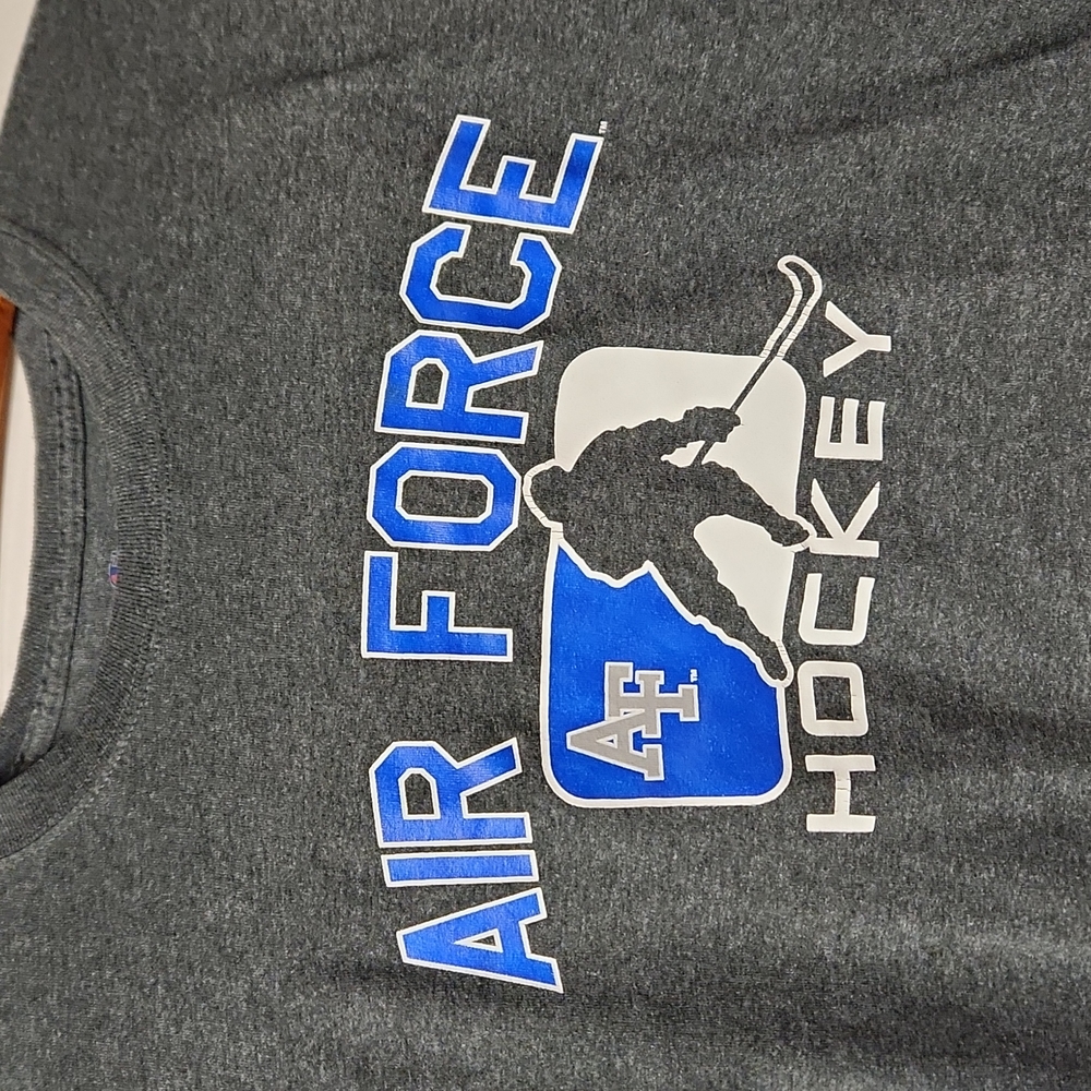 EUC Champion Air Force Hockey Boys sz S/P tshirt - Picture 2 of 4